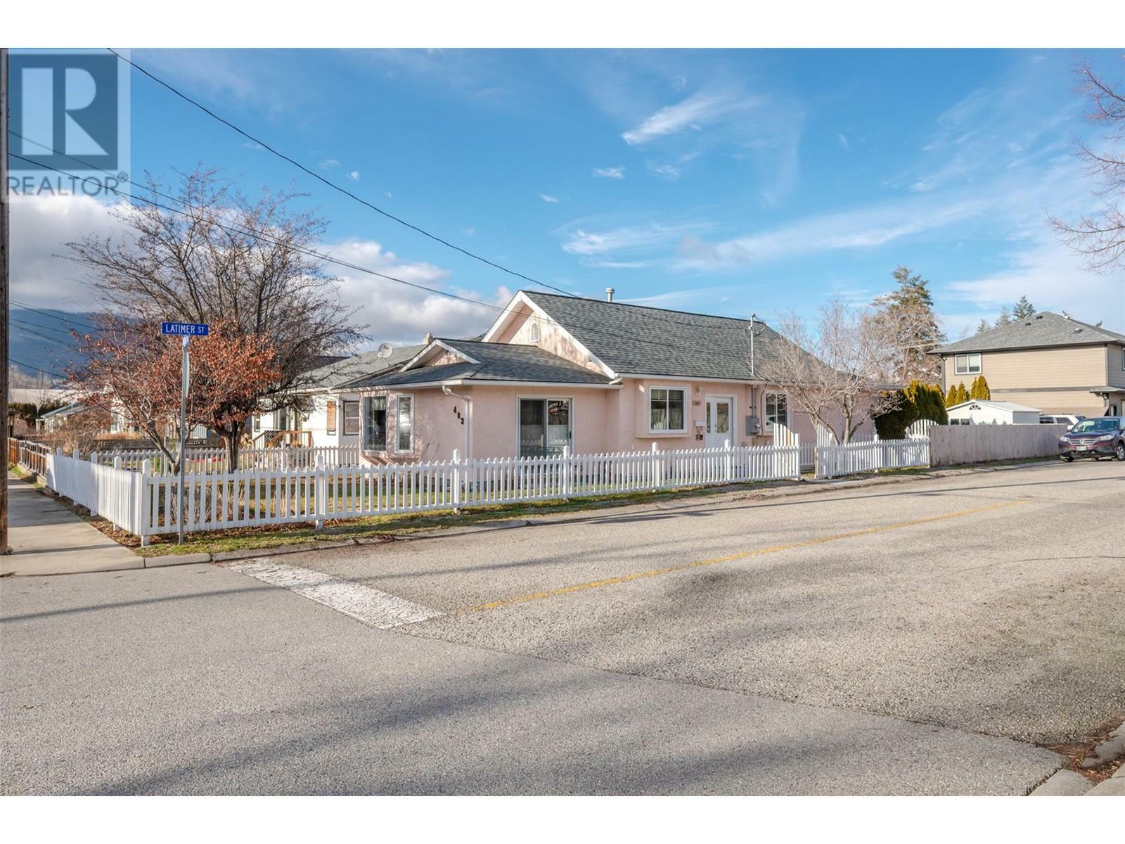 Property Photo:  403 Woodruff Avenue  BC V2A 2H7 