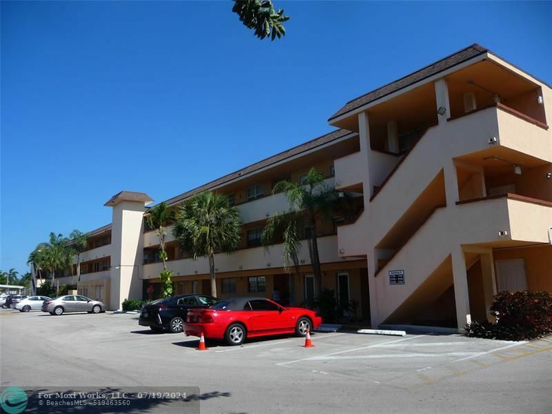 Property Photo:  4500 N Federal Hwy 328D  FL 33064 