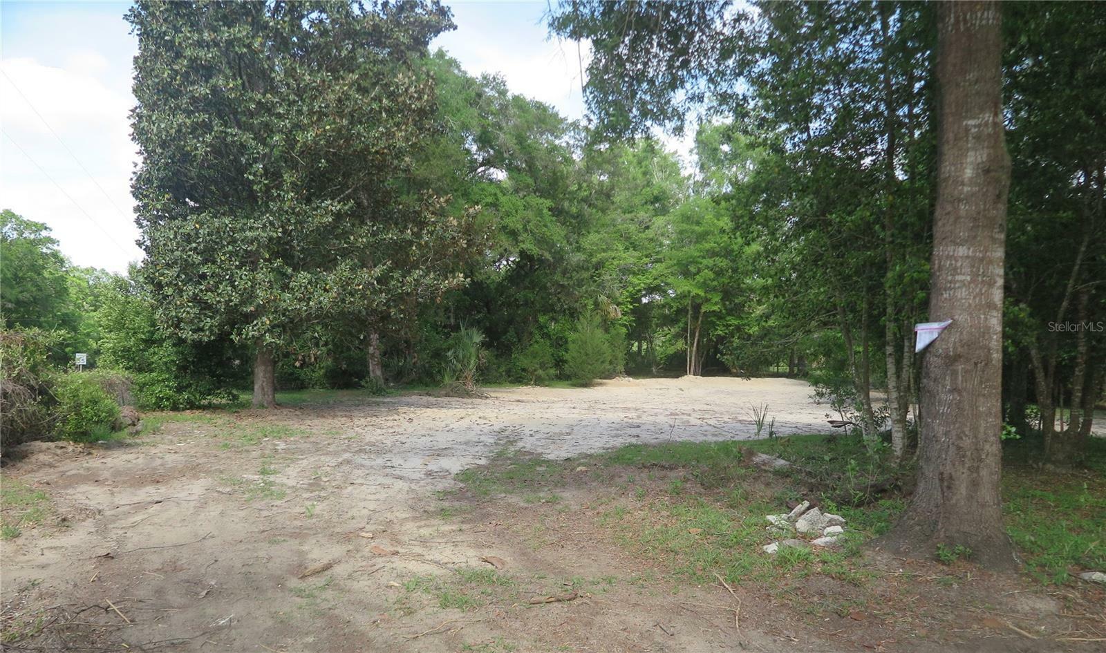 Property Photo:  8962 NE County Road 340  FL 32643 