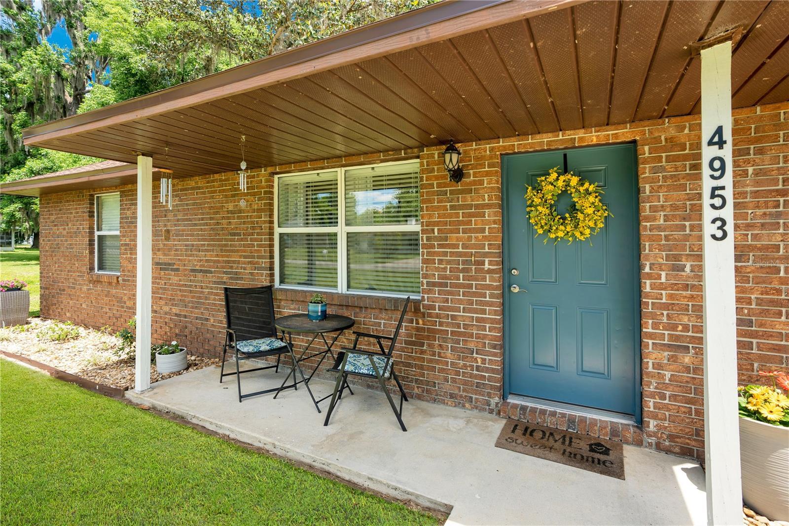 Property Photo:  4953 SE 33rd Terrace  FL 34480 