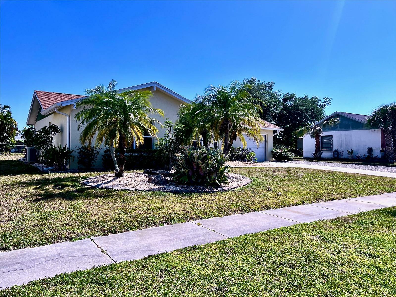 Property Photo: 13375 Bronze Avenue FL 33981