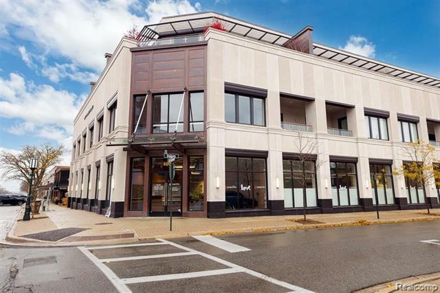 Property Photo:  400 S Old Woodward Avenue 310  MI 48009 