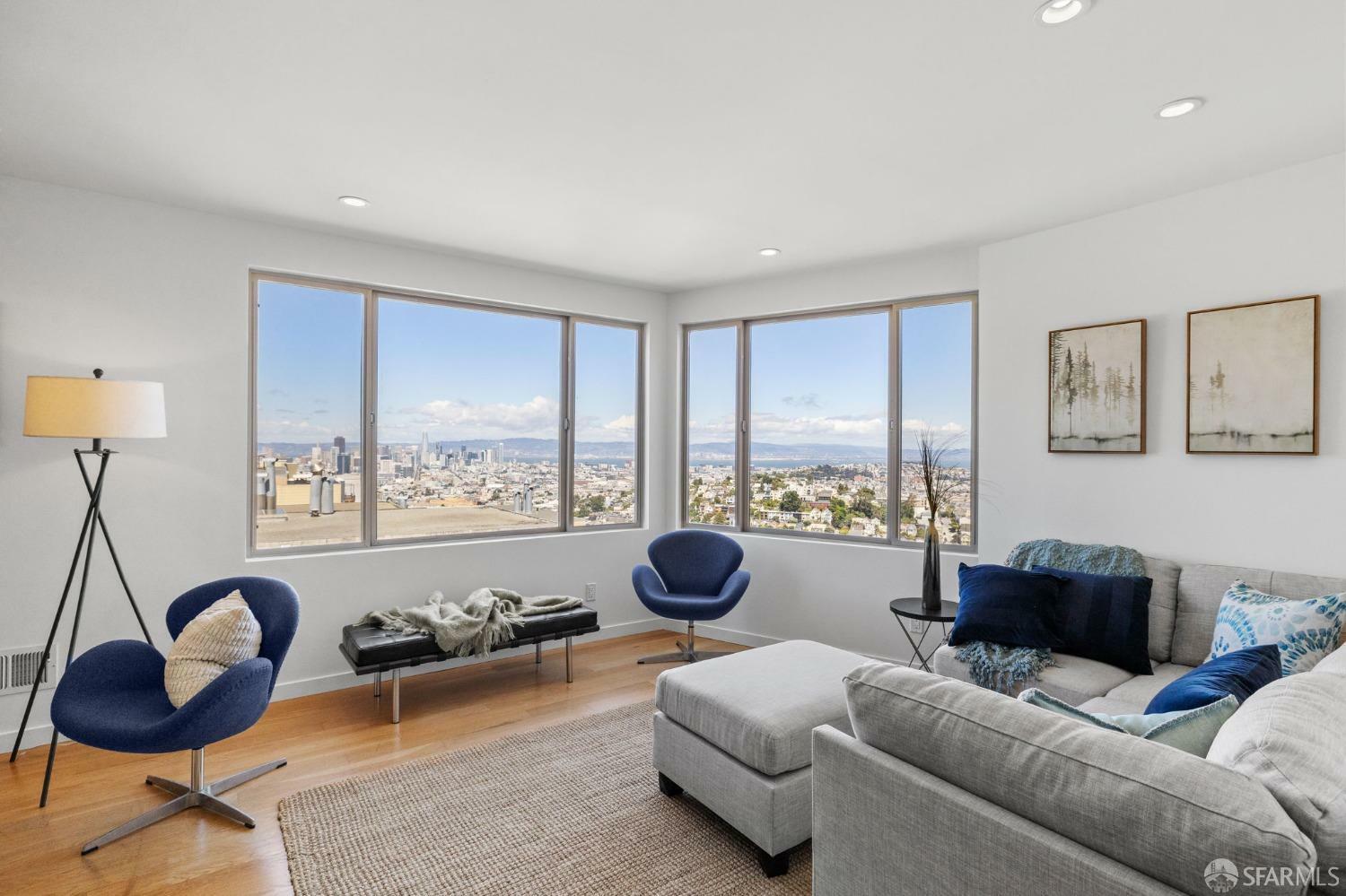 Property Photo:  827 Corbett Avenue 301  CA 94131 