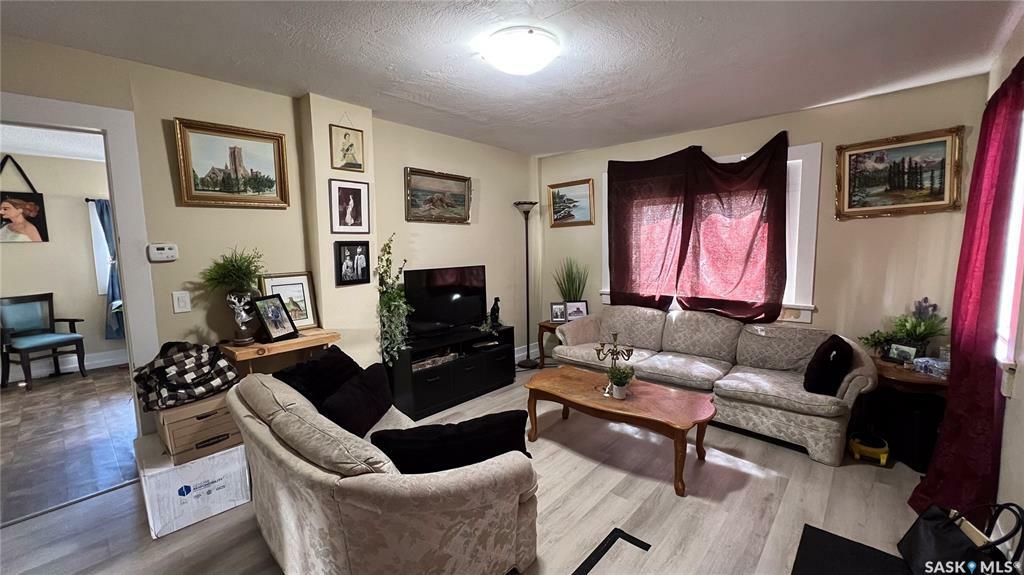 Property Photo:  1432 105th Street  SK S9A 1T3 
