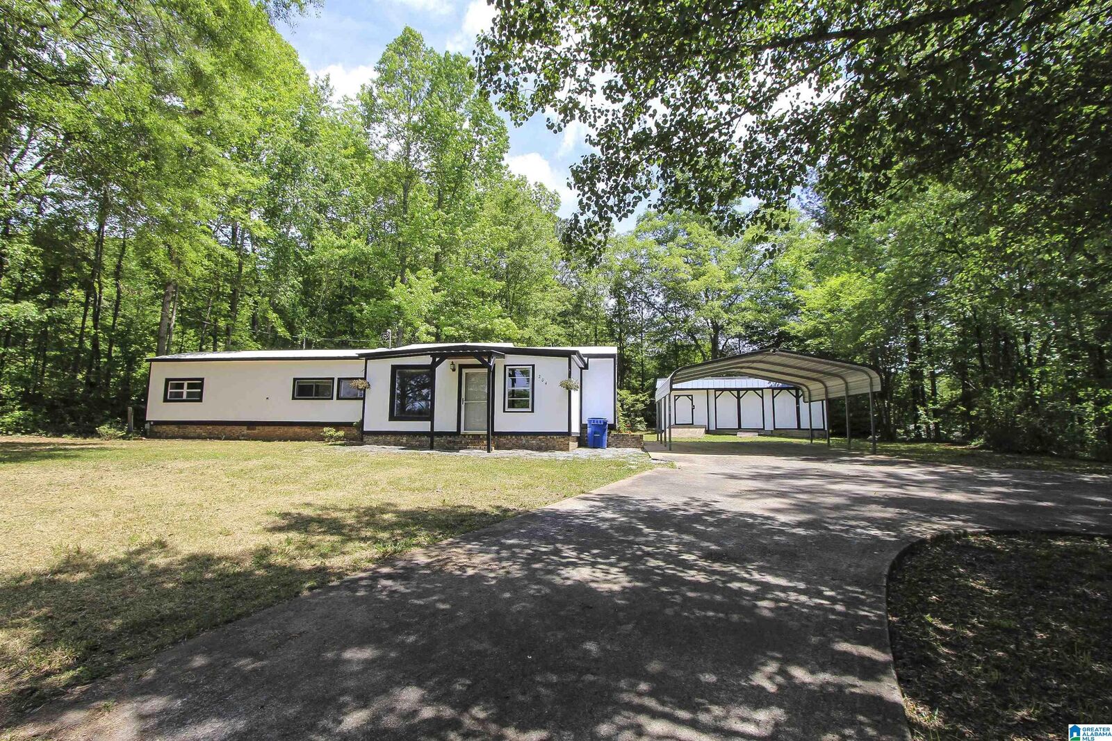 Property Photo:  204 Brown Street  AL 36264 