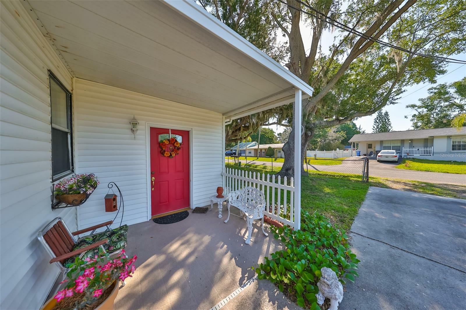 Property Photo:  723 Ornelda Street SW  FL 33570 