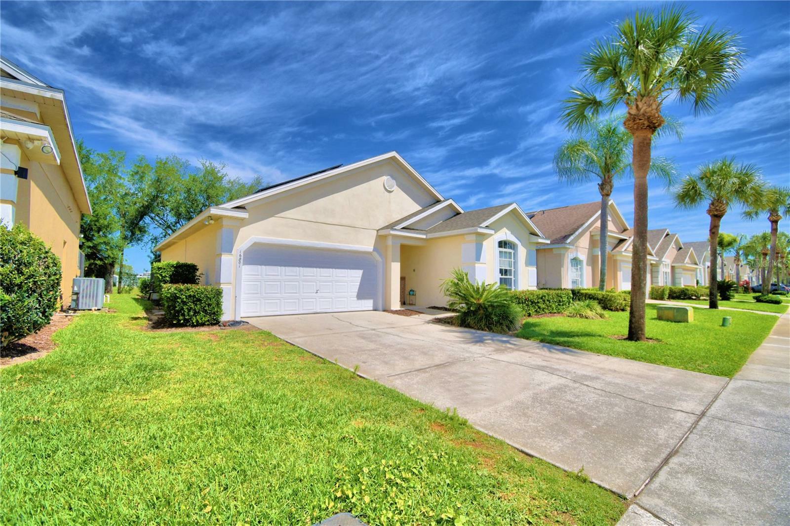 Property Photo:  16801 Glenbrook Boulevard  FL 34714 