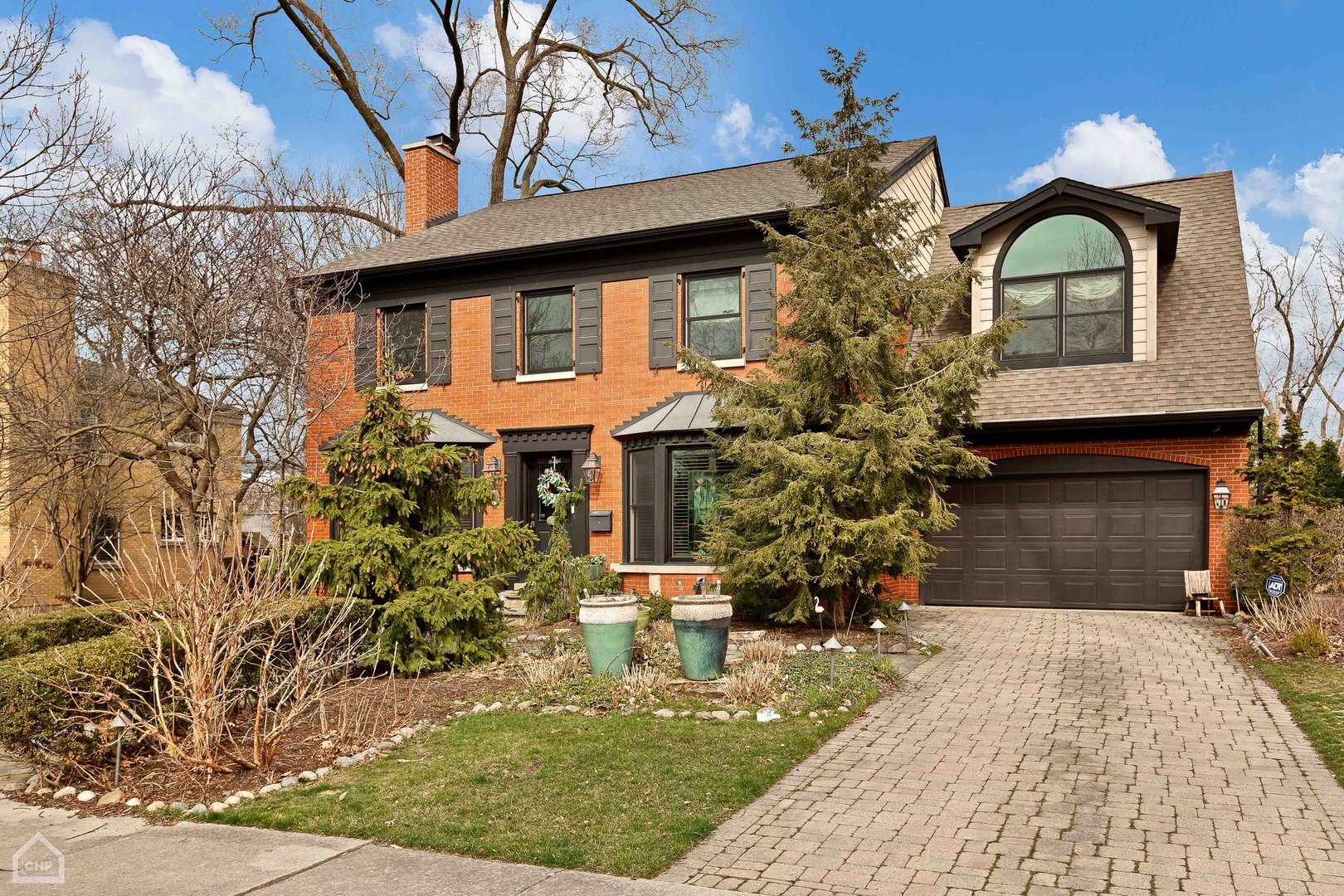 Property Photo:  453 S Parkview Avenue  IL 60126 