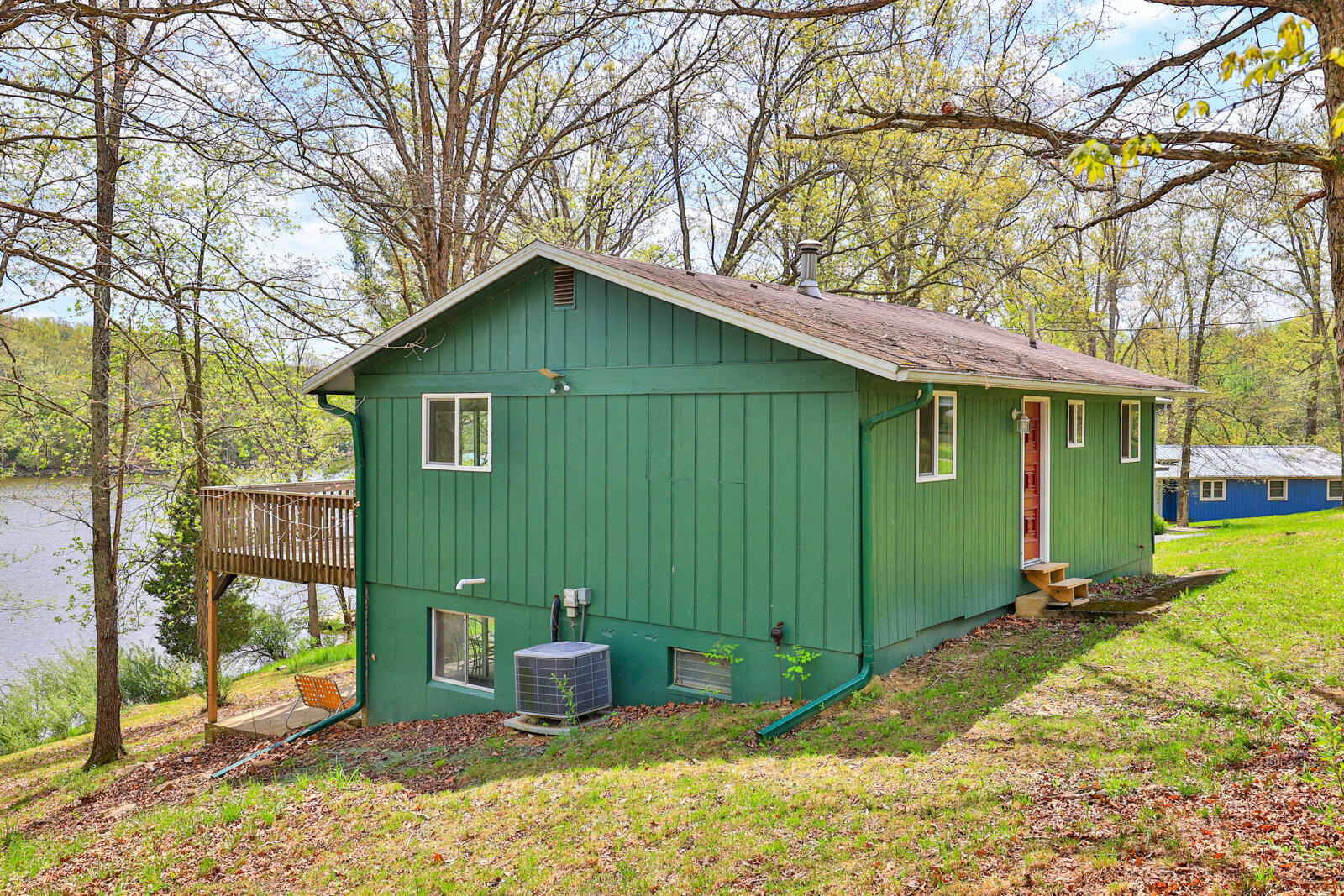 Property Photo:  474 Lakeview Drive  KY 41040 