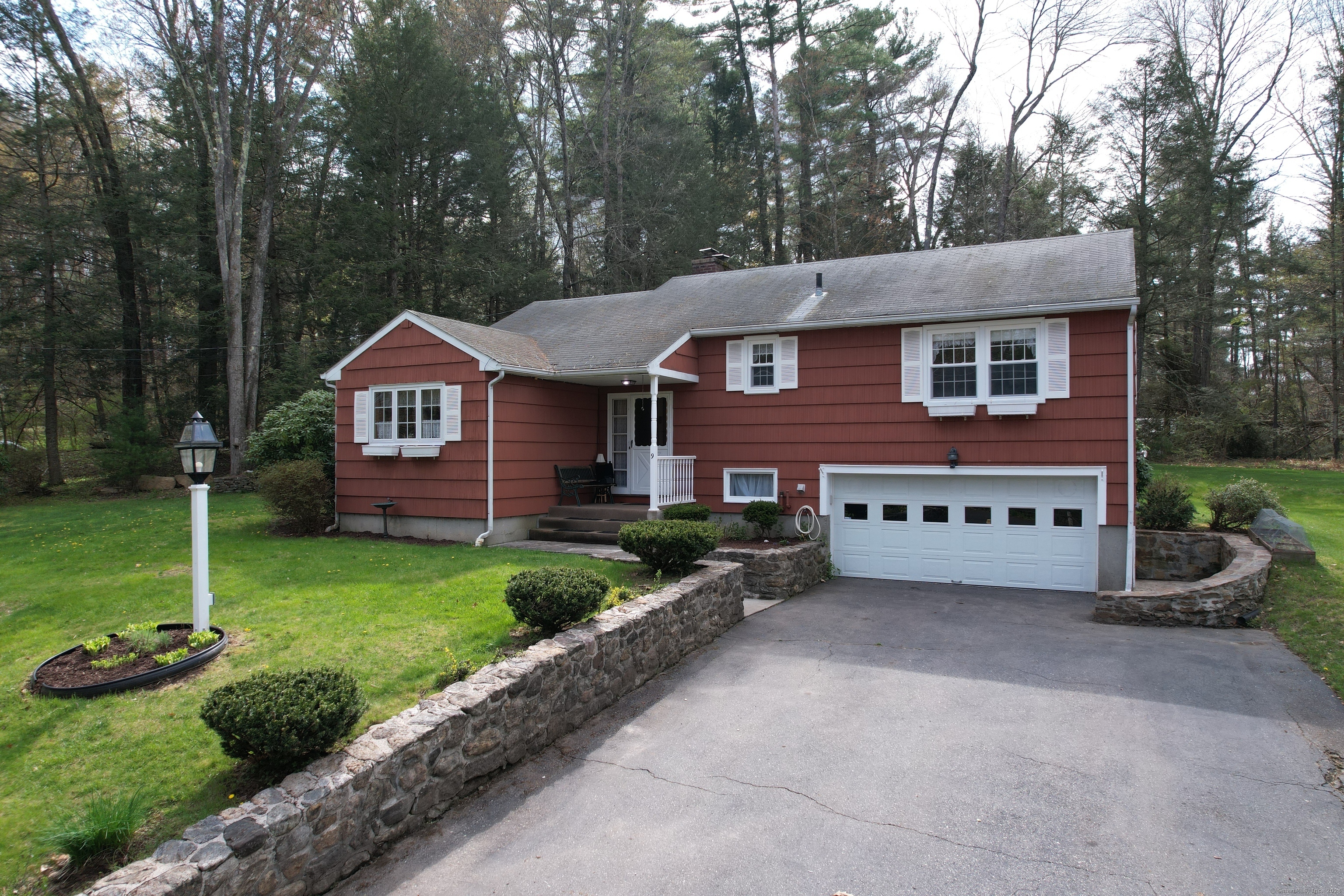 Property Photo: 9 Raymond Drive CT 06063