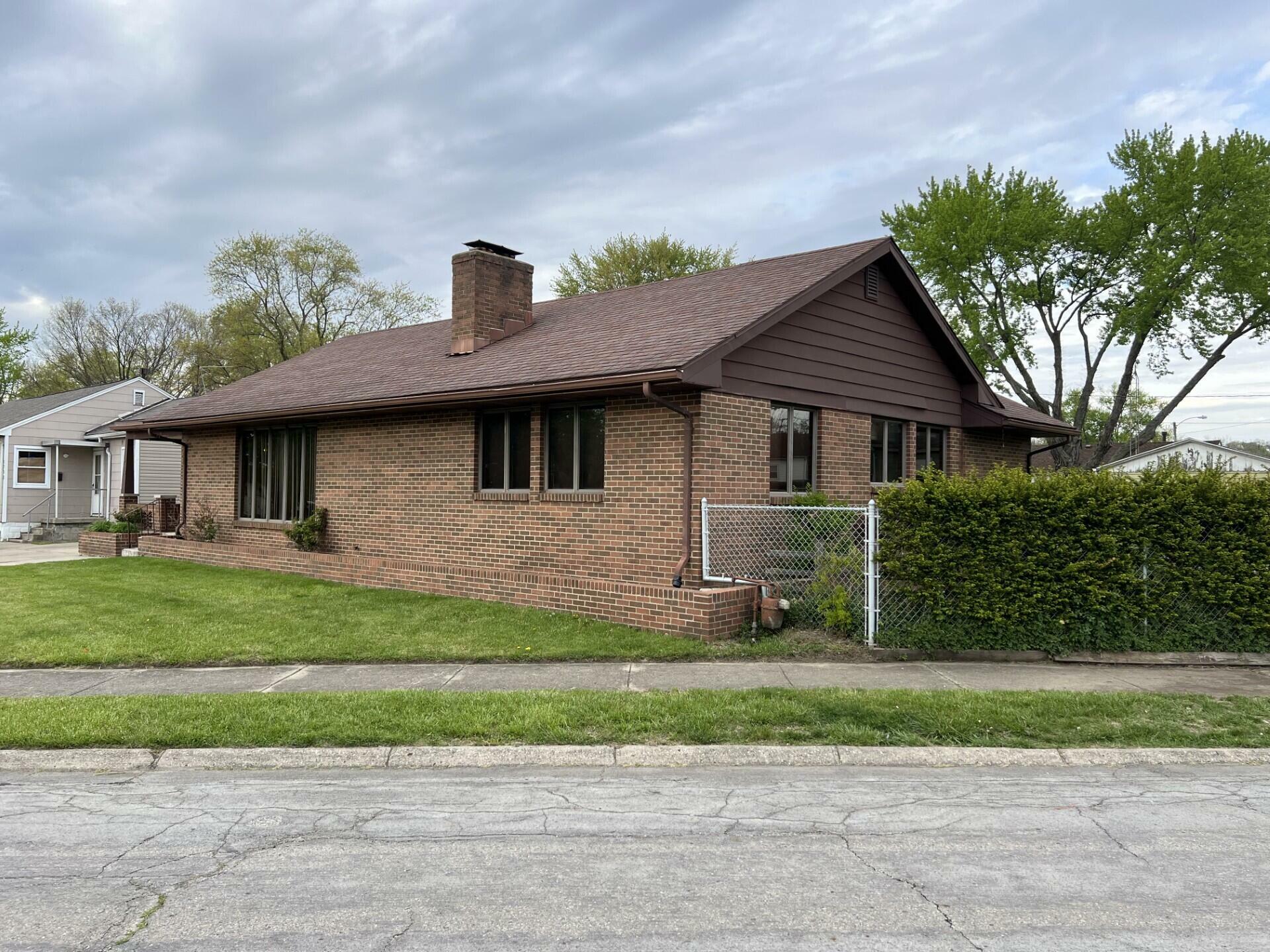 Property Photo:  918 Mansfield Avenue  OH 45505 