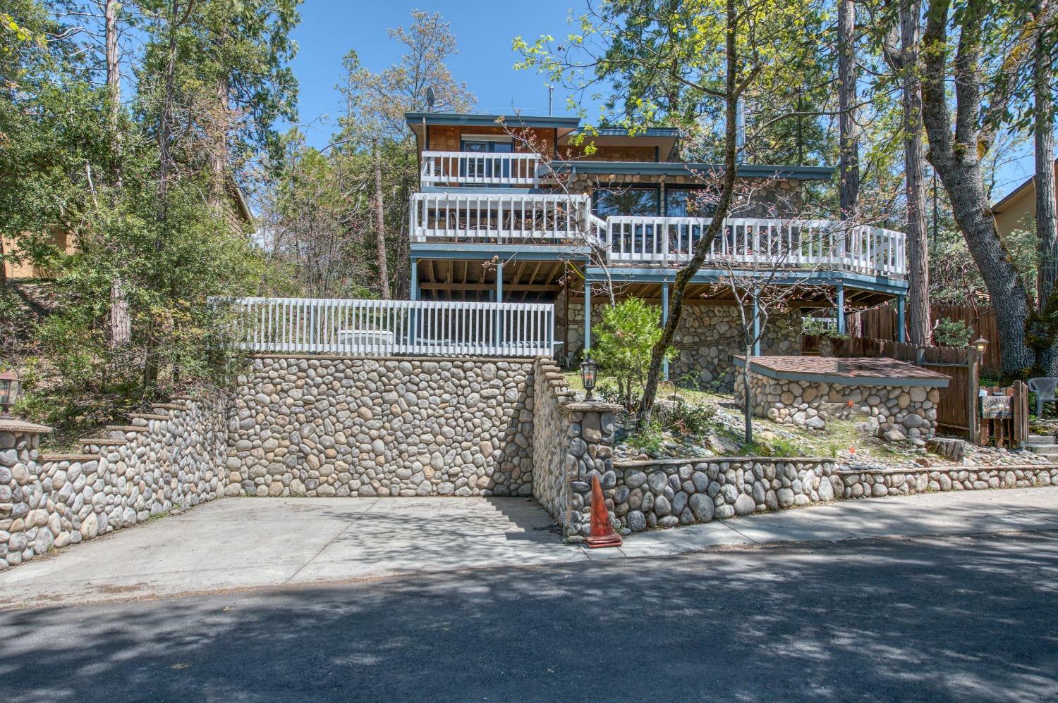 39650 E Idylwild Drive W  Bass Lake CA 93604 photo