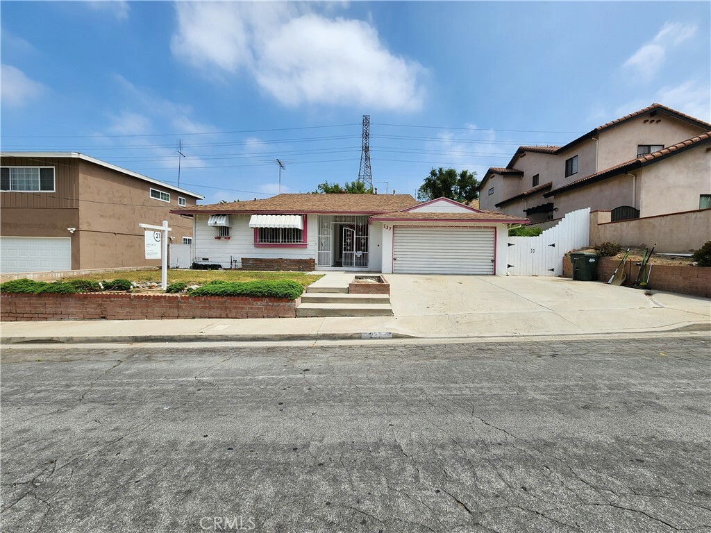 Property Photo:  237 Coral View Street  CA 91755 