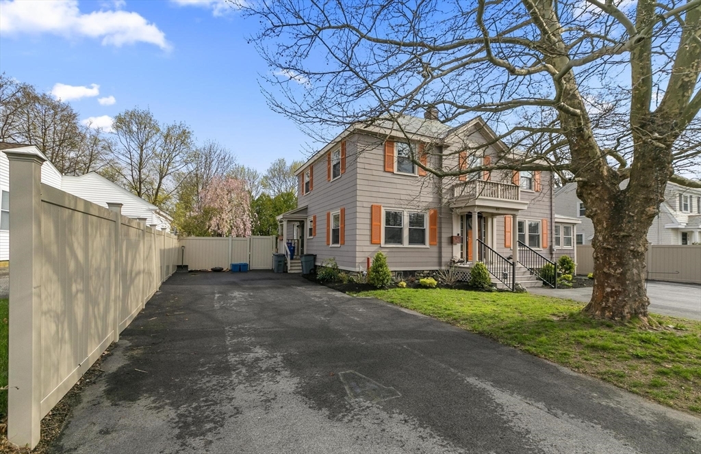 Property Photo:  82 Haverhill Street  MA 01810 