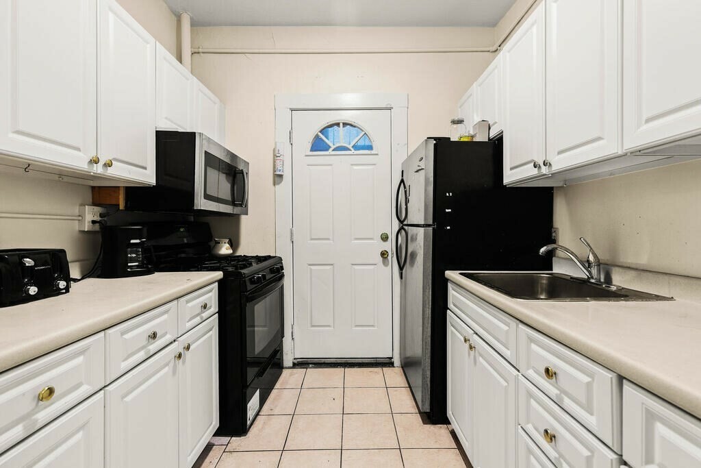 Property Photo:  56 Charlesgate E 135A  MA 02215 