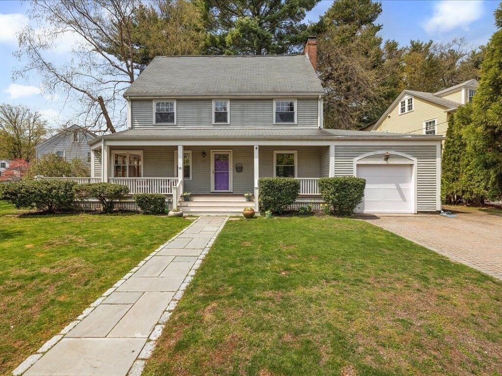 Property Photo:  10 Kingswood Rd  MA 02466 