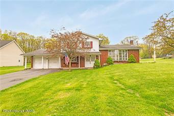 Property Photo:  499 Slate Belt Boulevard  PA 18013 