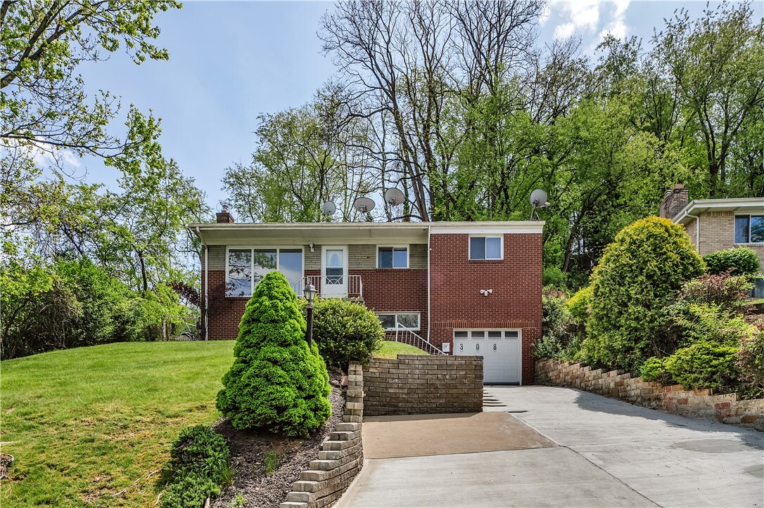Property Photo: 308 Conroy Drive PA 15205