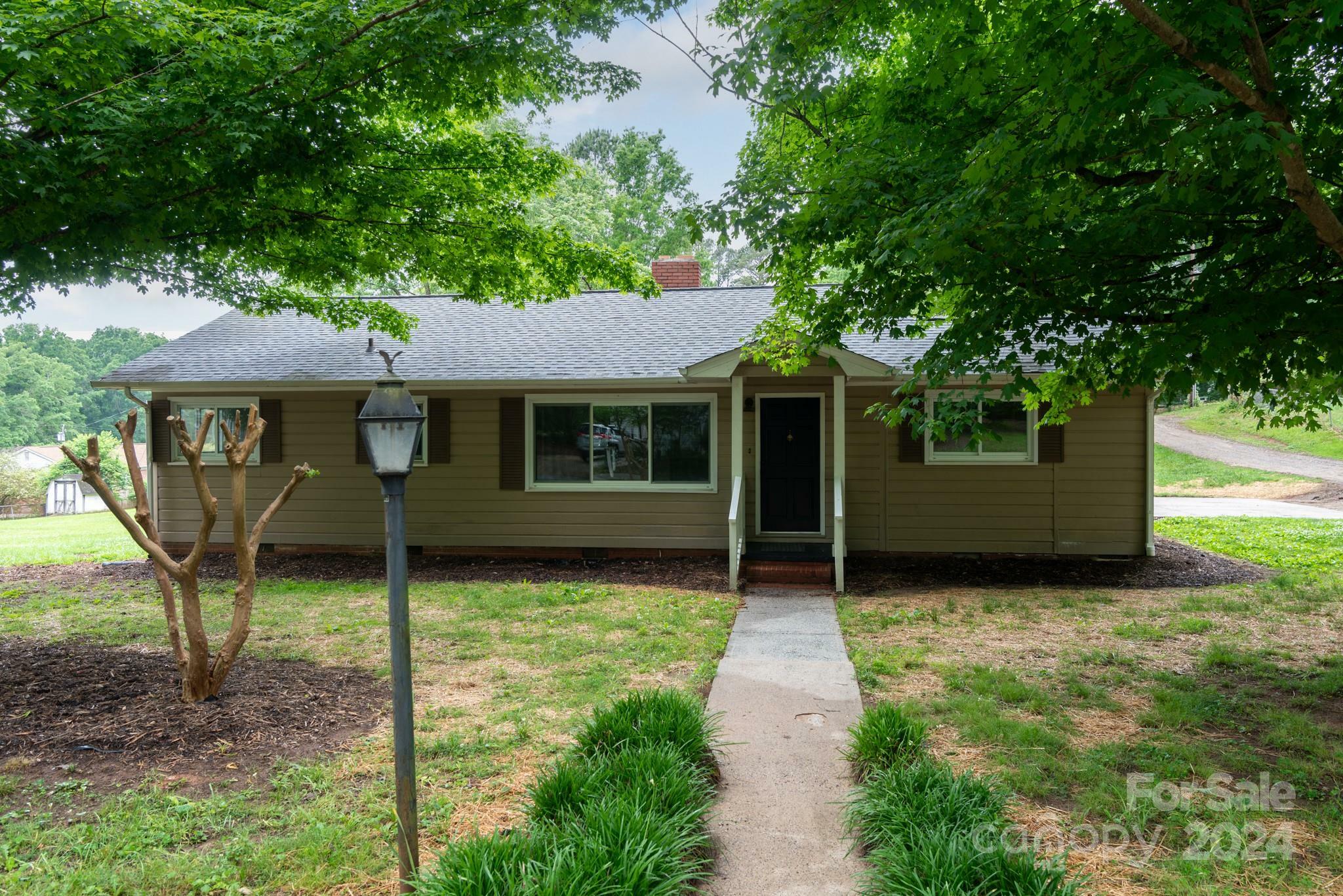 Property Photo: 3205 Weston Avenue NC 28052