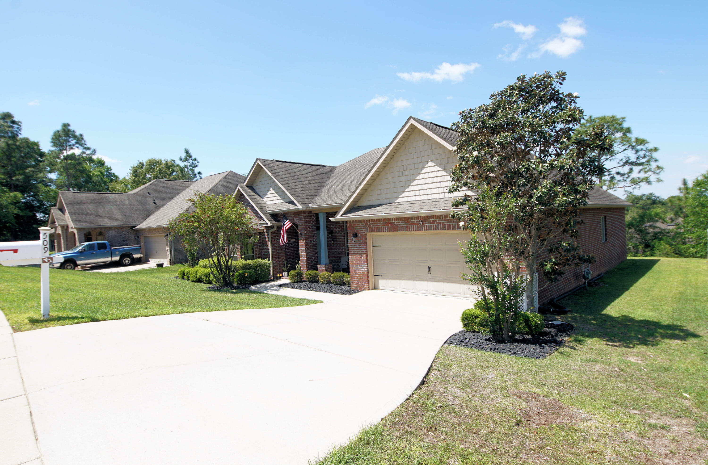 Property Photo:  509 Pheasant Trail  FL 32536 