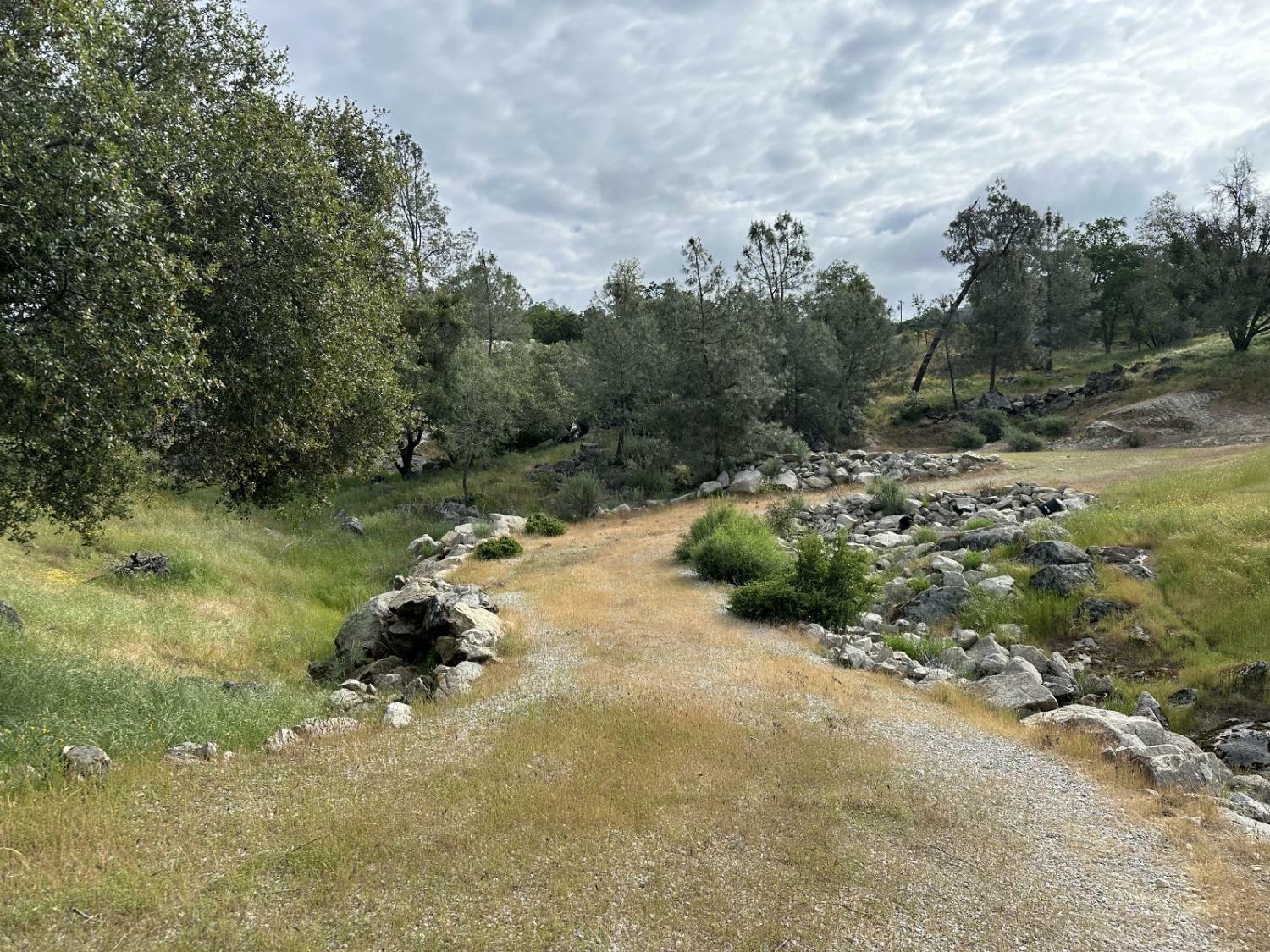 Property Photo:  0 Lot 365 Oak Grove Court E  CA 93614 