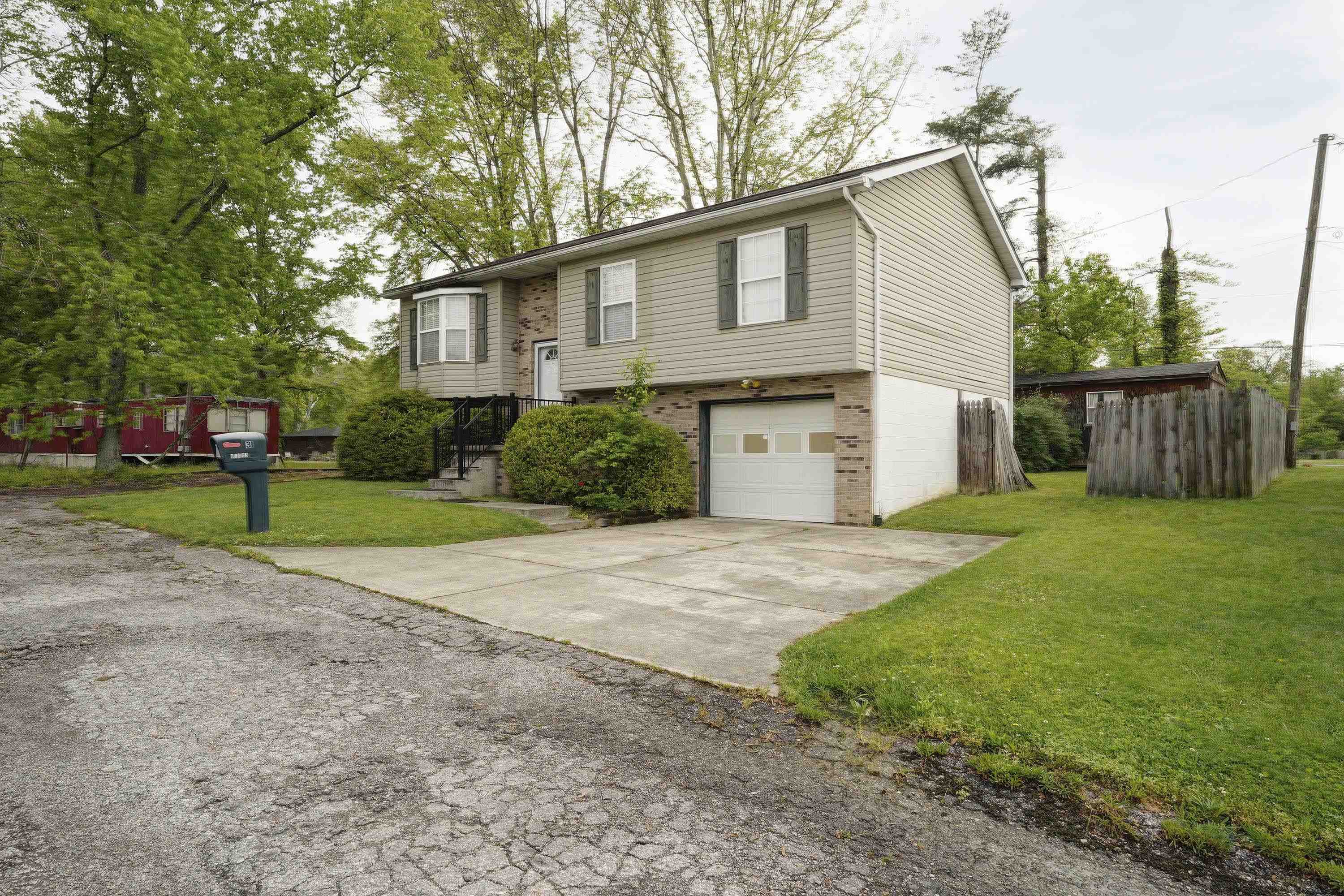 Property Photo:  3 Whispering Pines Court  WV 25704 