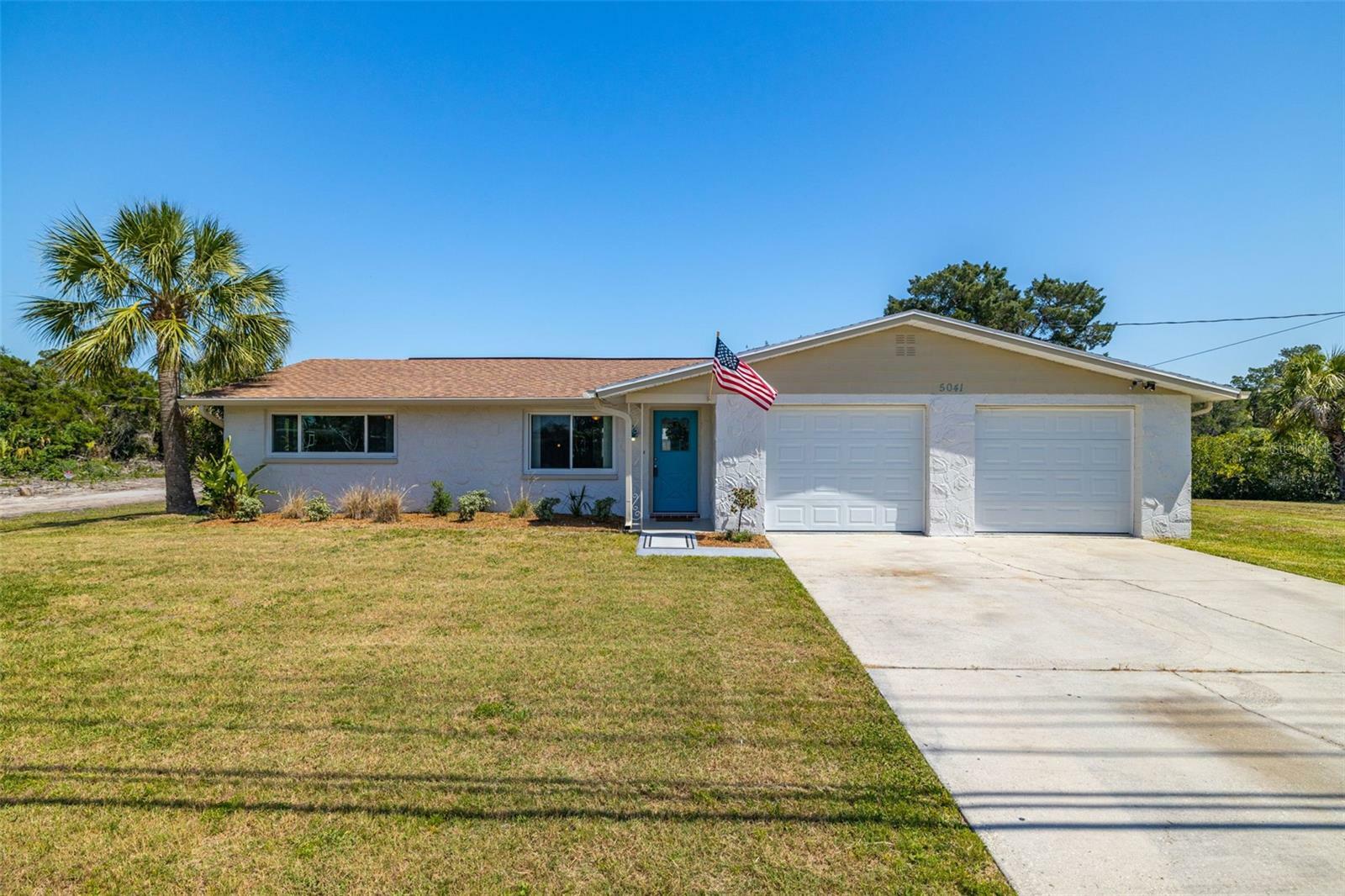 Property Photo:  5041 Bay Boulevard  FL 34668 