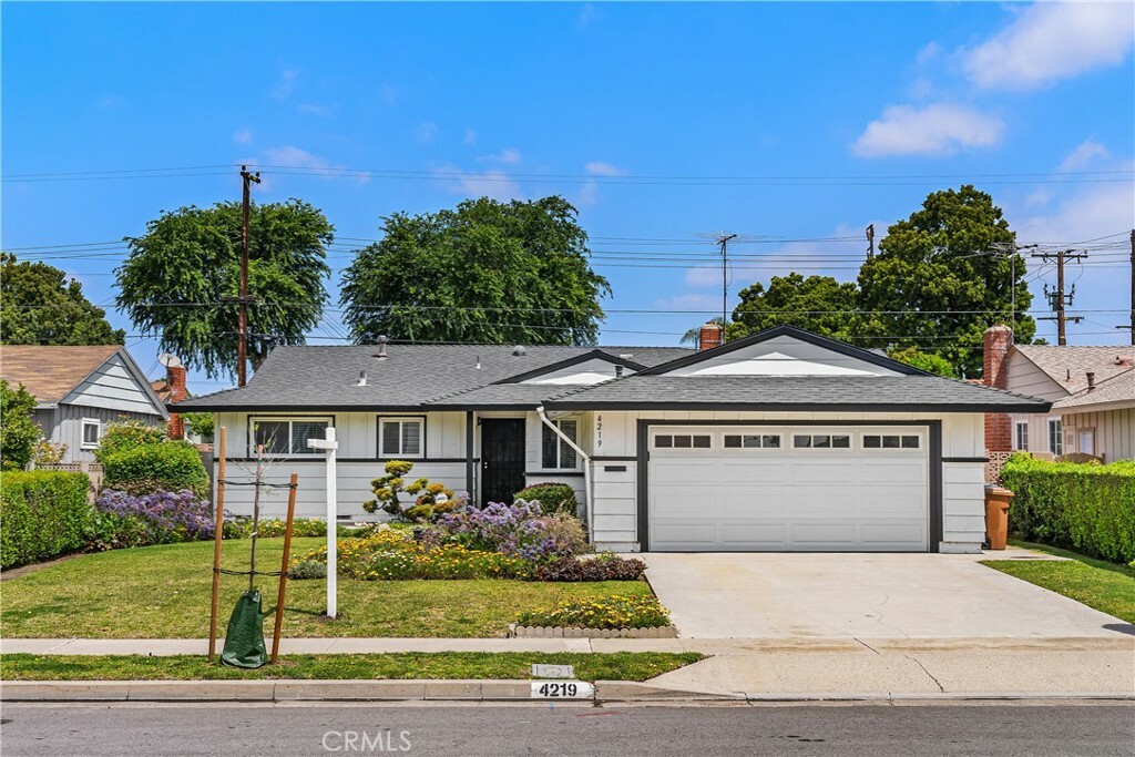 Property Photo:  4219 Franklin Avenue  CA 92833 