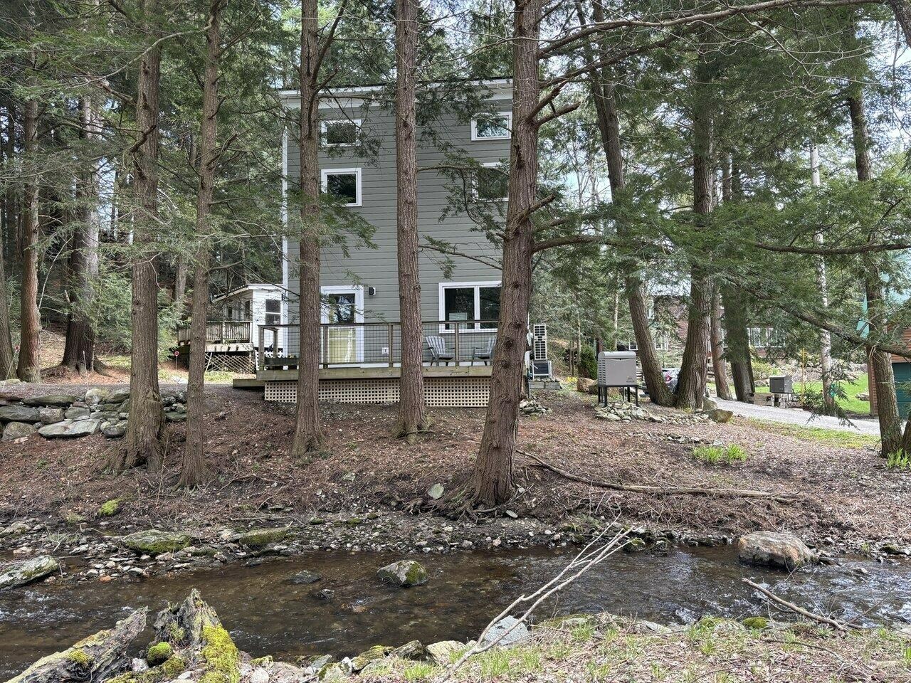 Property Photo:  213 Wood Run  VT 05461 