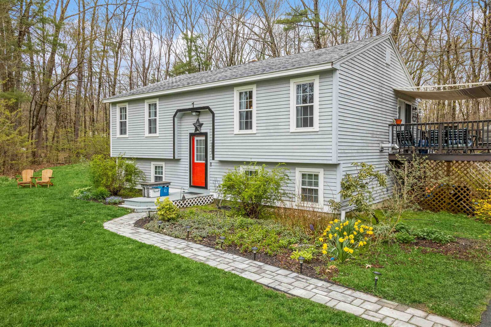 Property Photo: 7 Stanorm Drive NH 03857