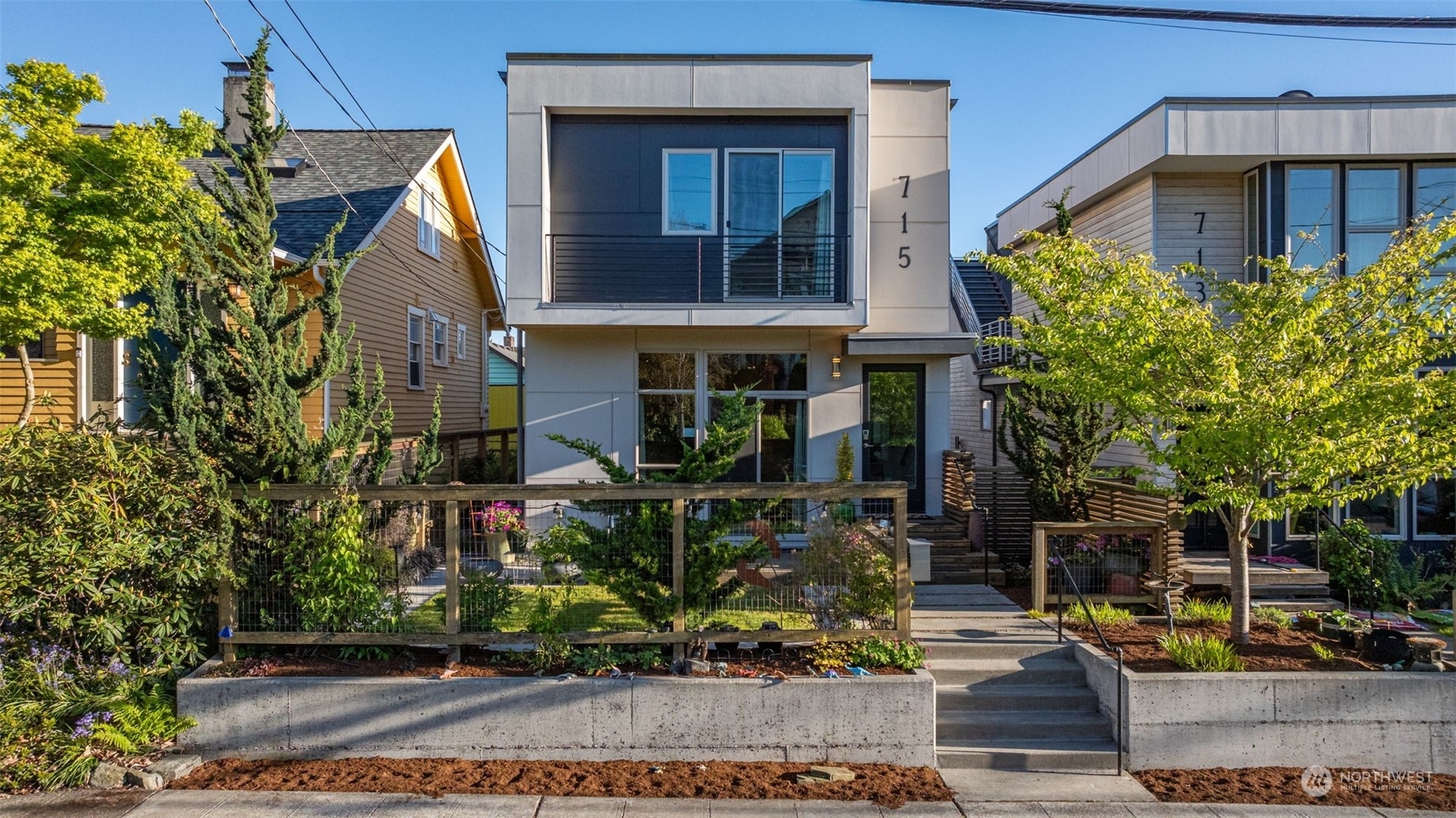 Property Photo: 715 N 77th WA 98103