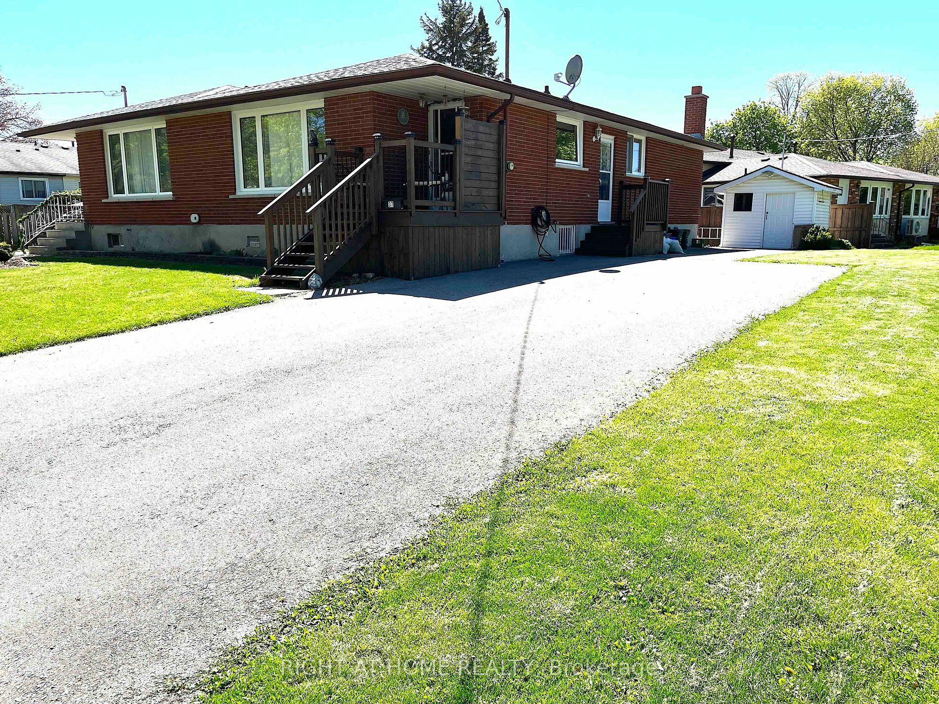 37 Allan Dr  St. Catharines ON L2N 6H3 photo