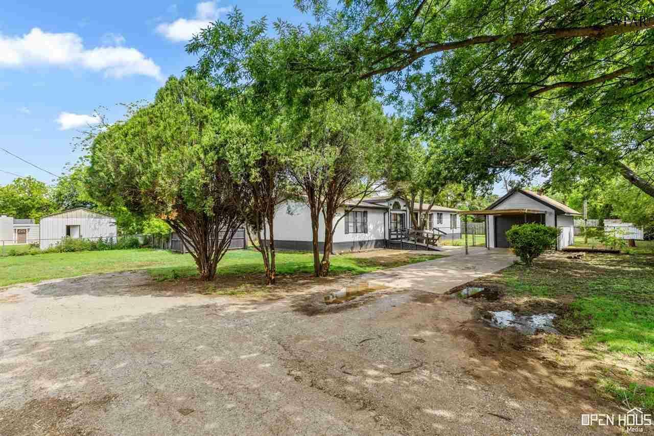 Property Photo:  3141 Sheffield Drive  TX 76306 