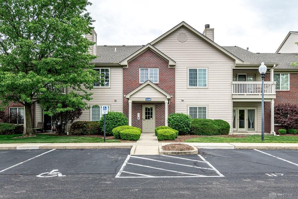Property Photo: 1739 Waterstone Boulevard 103 OH 45342