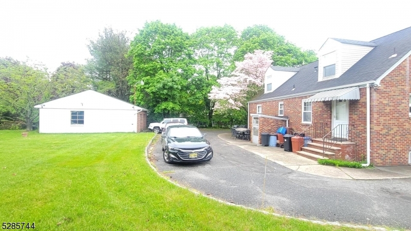 Property Photo:  1635 Ratzer Rd  NJ 07470 