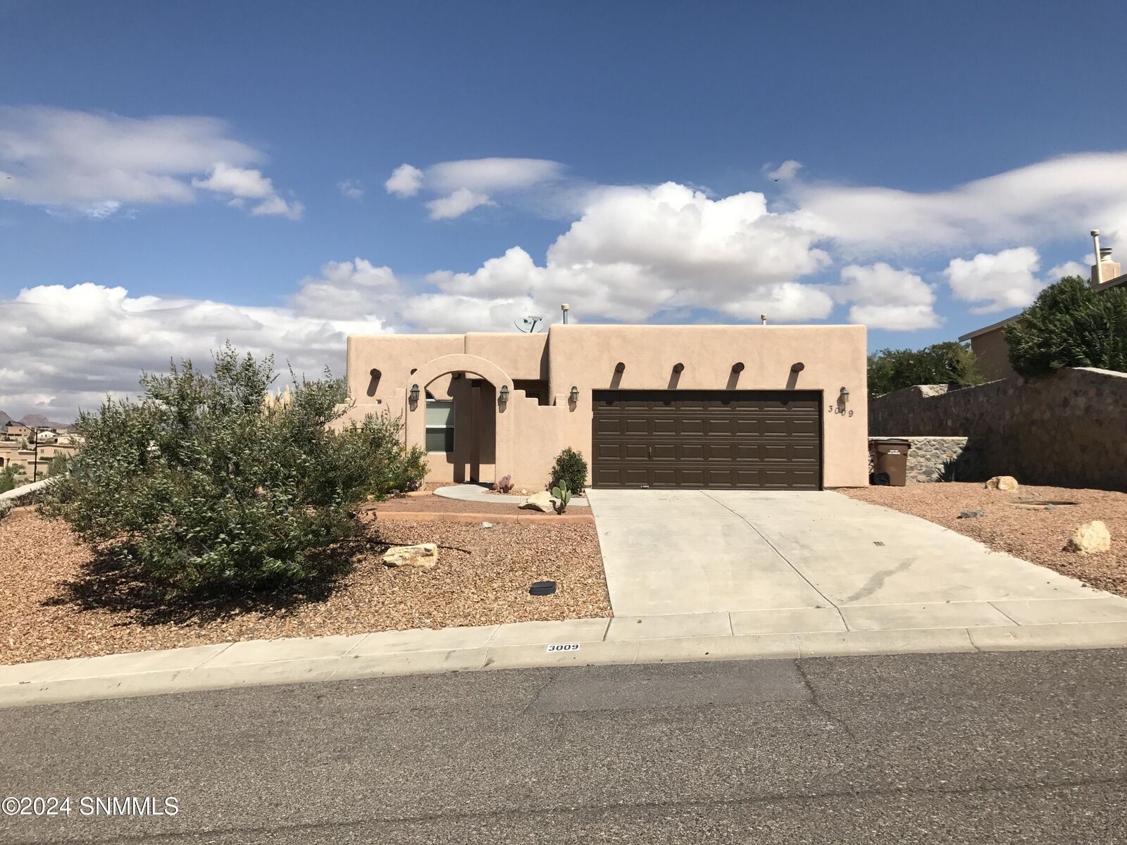 Property Photo:  3009 Escenico Court  NM 88012 