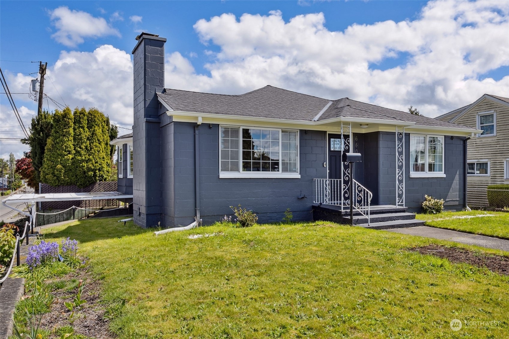 Property Photo:  6401 Tacoma Avenue S  WA 98408 