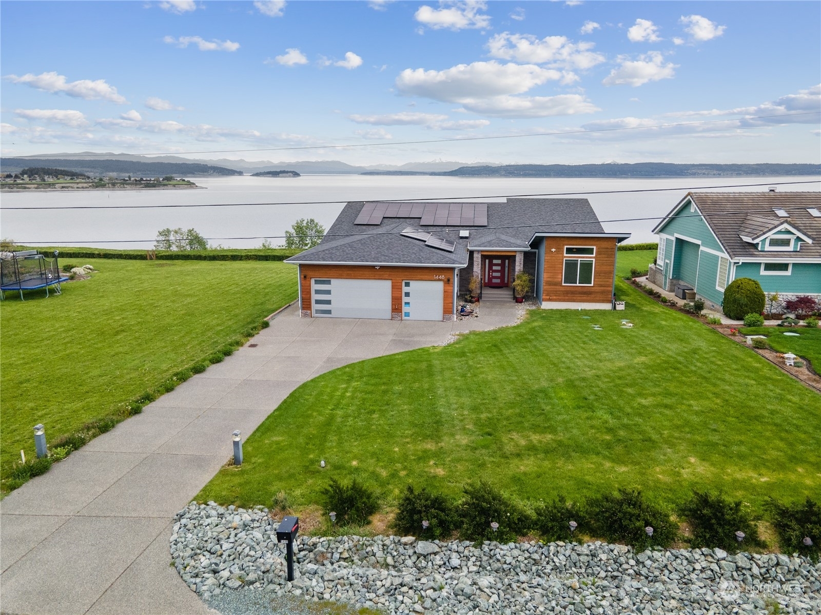 1448 Bonnie View Acres Road  Oak Harbor WA 98277 photo