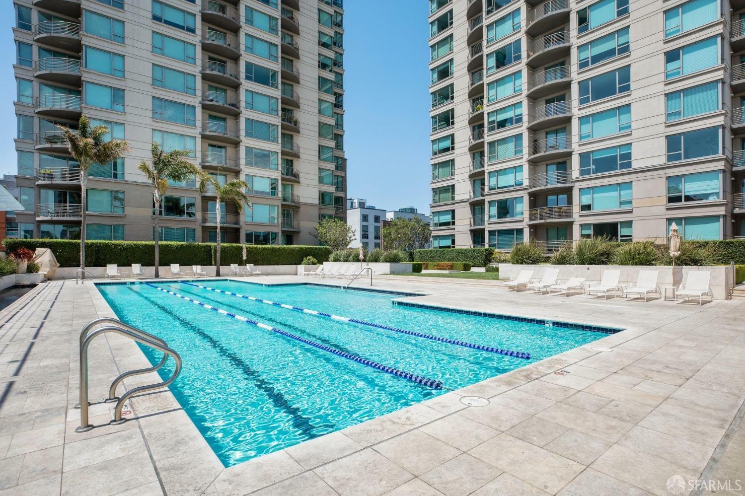 Property Photo: 239 Brannan Street 10D CA 94107