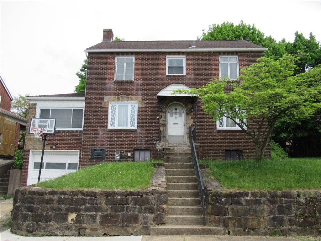 Property Photo:  426 N 2nd Street  PA 15644 