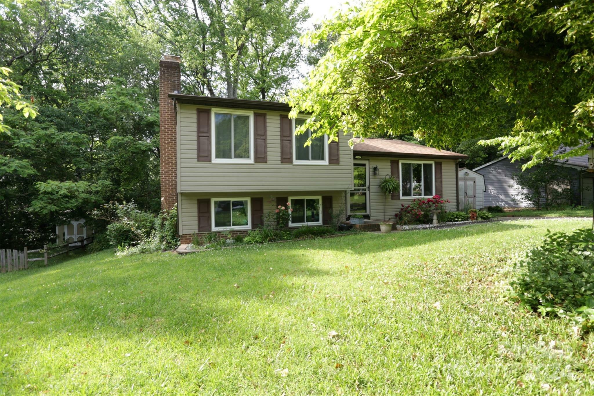 Property Photo:  6705 Saddle Point Road  NC 28212 