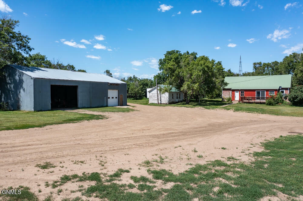Property Photo:  4950 27th Avenue  ND 58554 