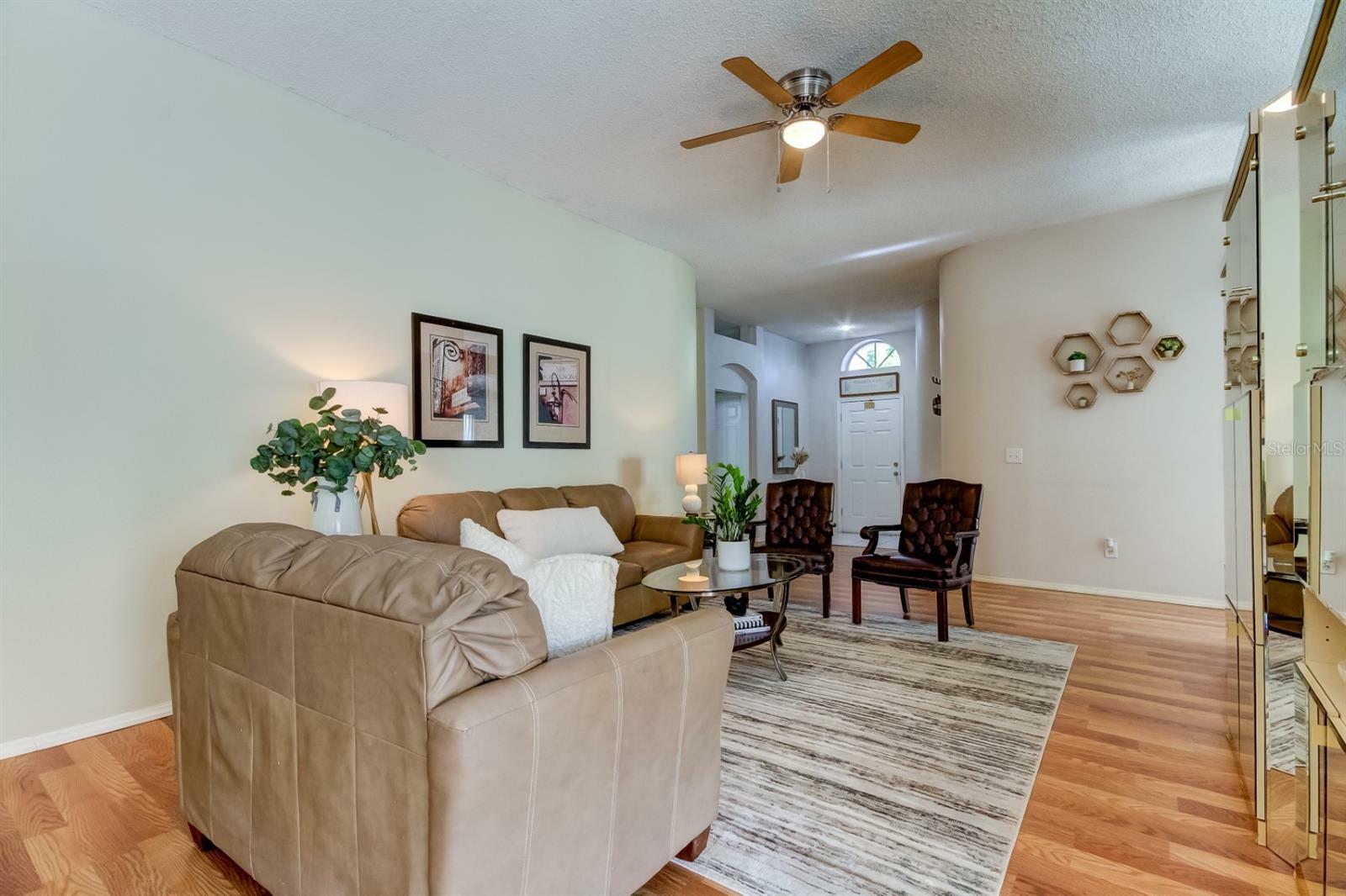 Property Photo:  6808 Yardley Oaks Court  FL 33625 