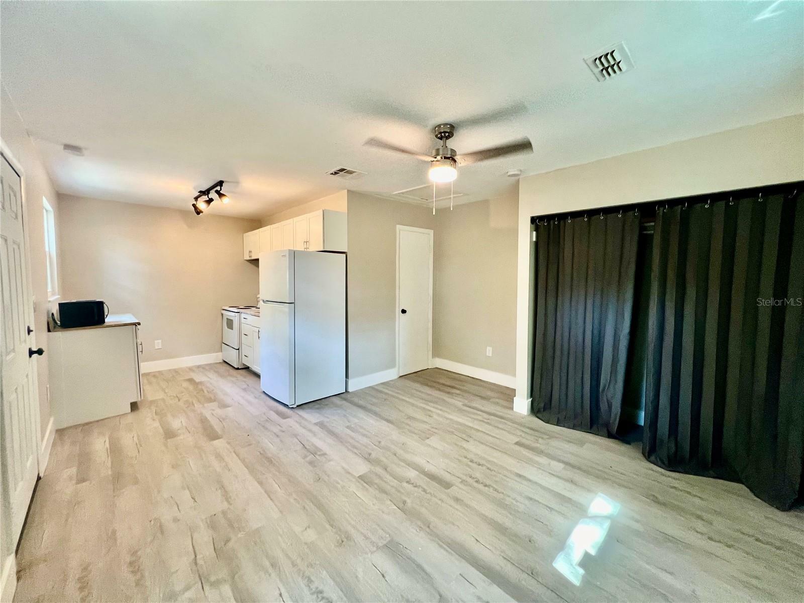 Property Photo:  1709 E Chelsea Street A  FL 33610 