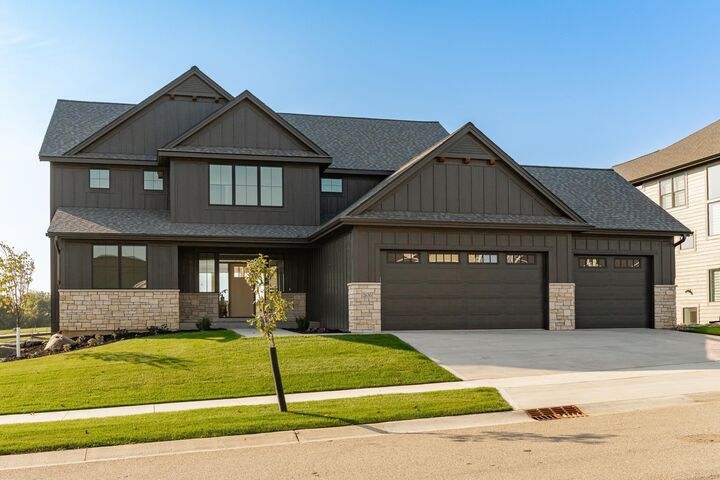 2630 Scenic Point Drive SW  Rochester MN 55902 photo
