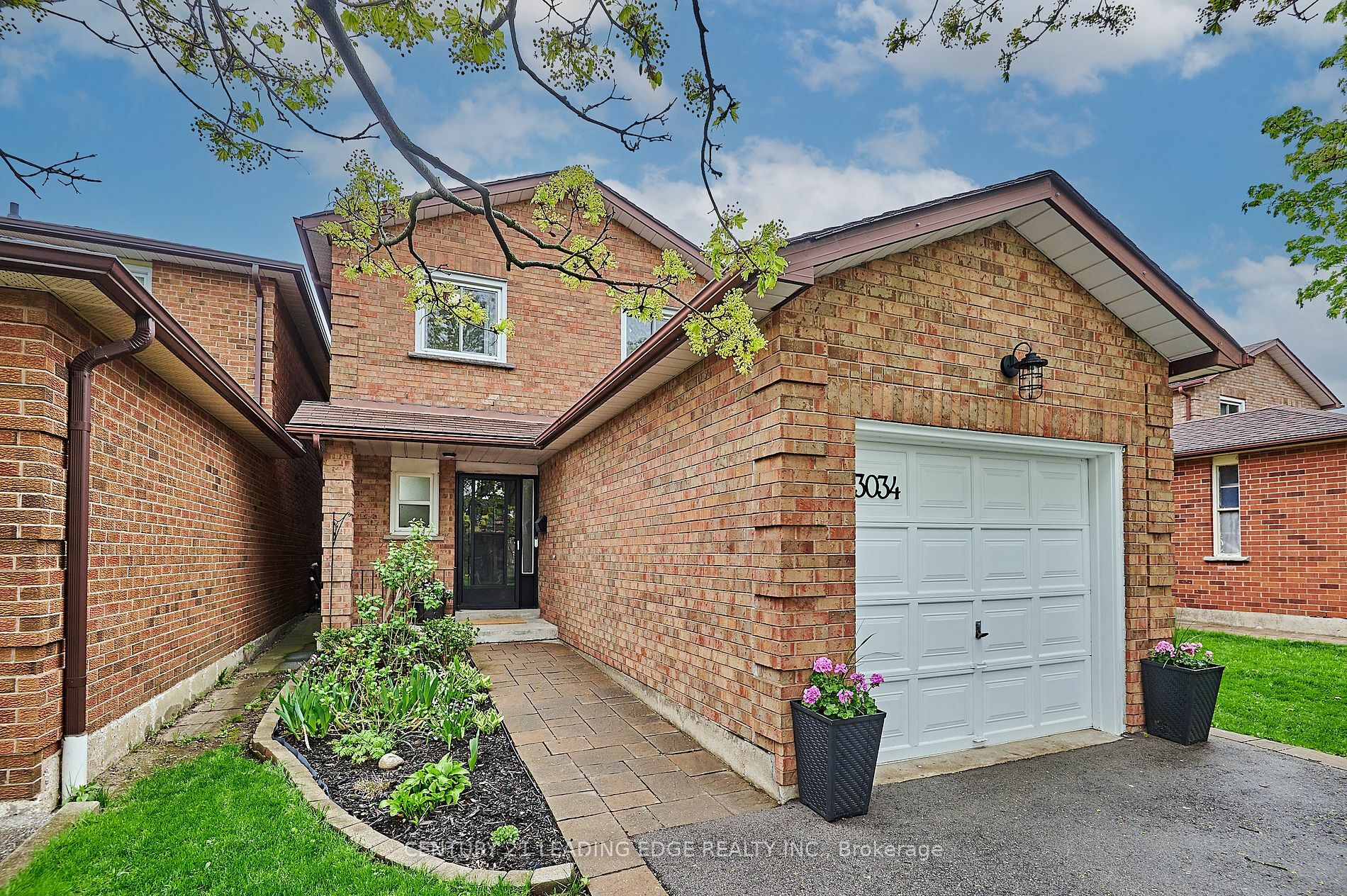 3034 Mikeboro Crt  Mississauga ON L5A 4B5 photo