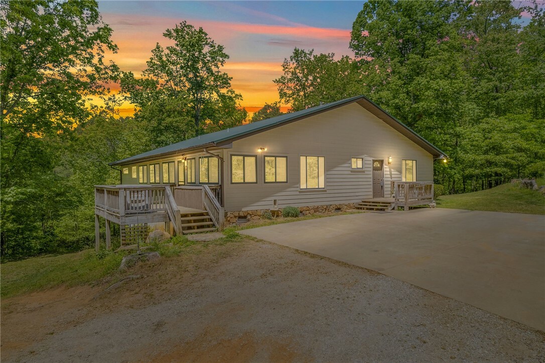 Property Photo:  379 Connelly Road  SC 29671 