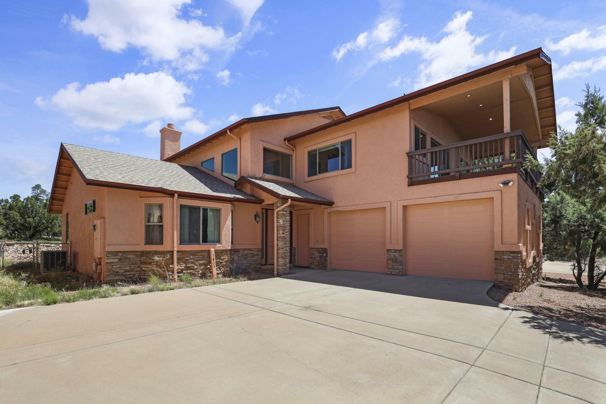 Property Photo:  1011 N Earhart Parkway  AZ 85541 