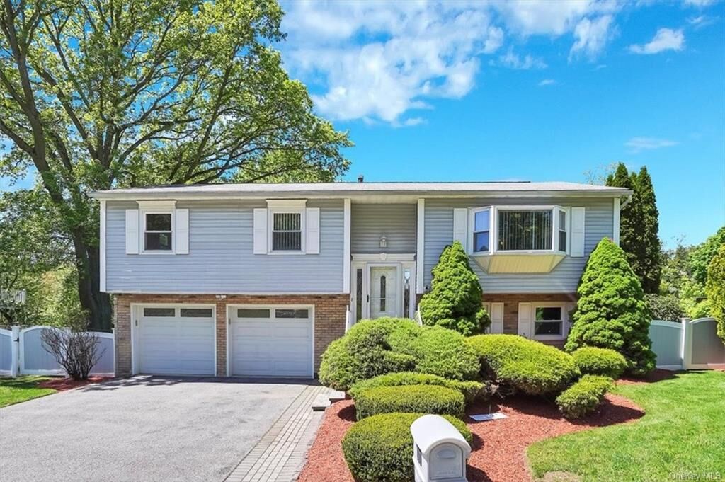 Property Photo:  309 Nina Street  NY 12553 