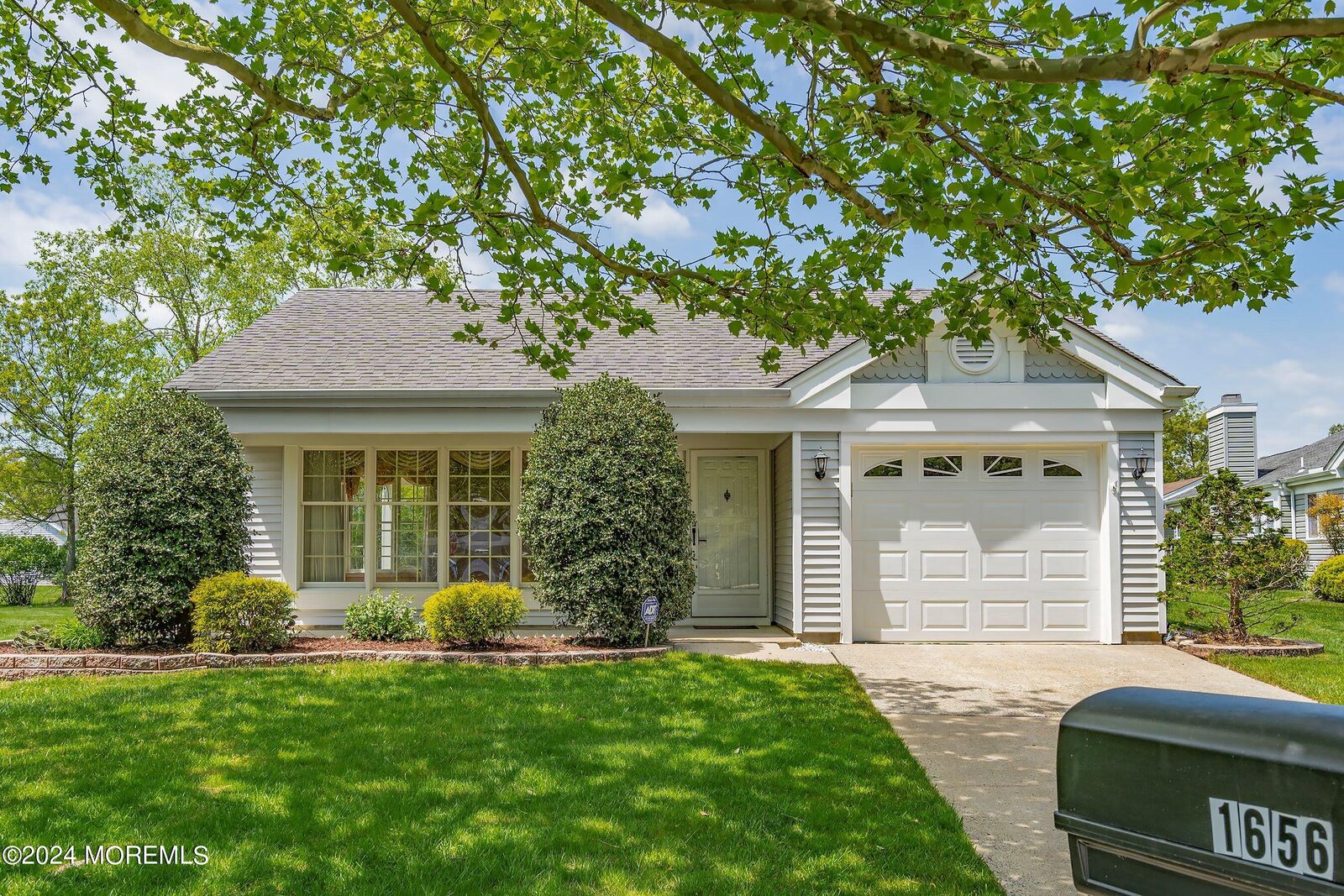 Property Photo: 1656 Wisteria Court NJ 08755